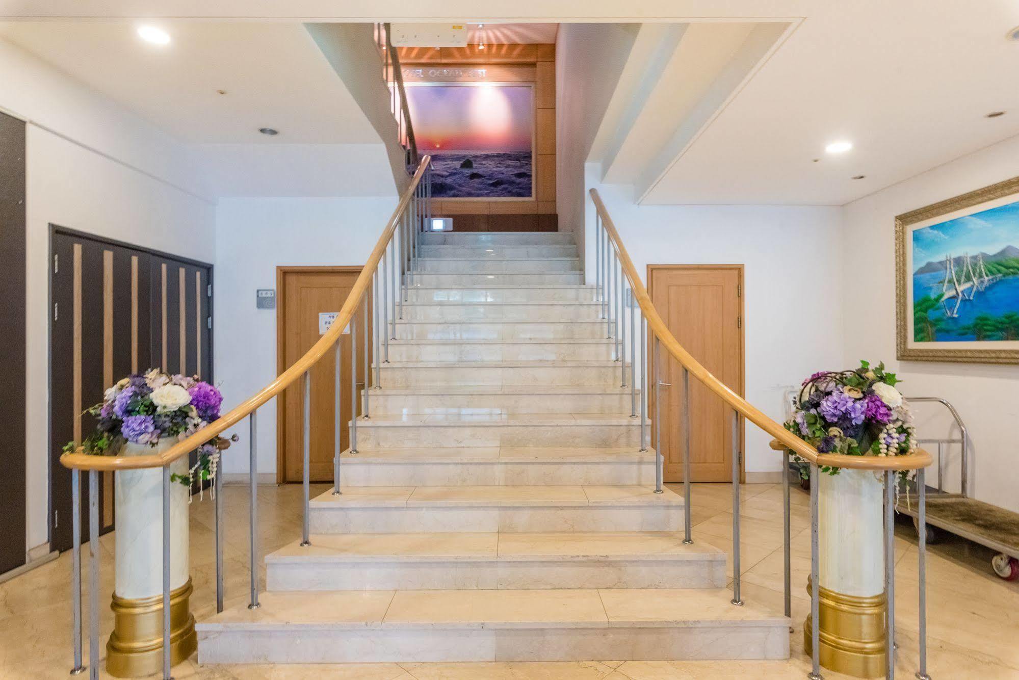 Hotel Homefourest Geoje Extérieur photo