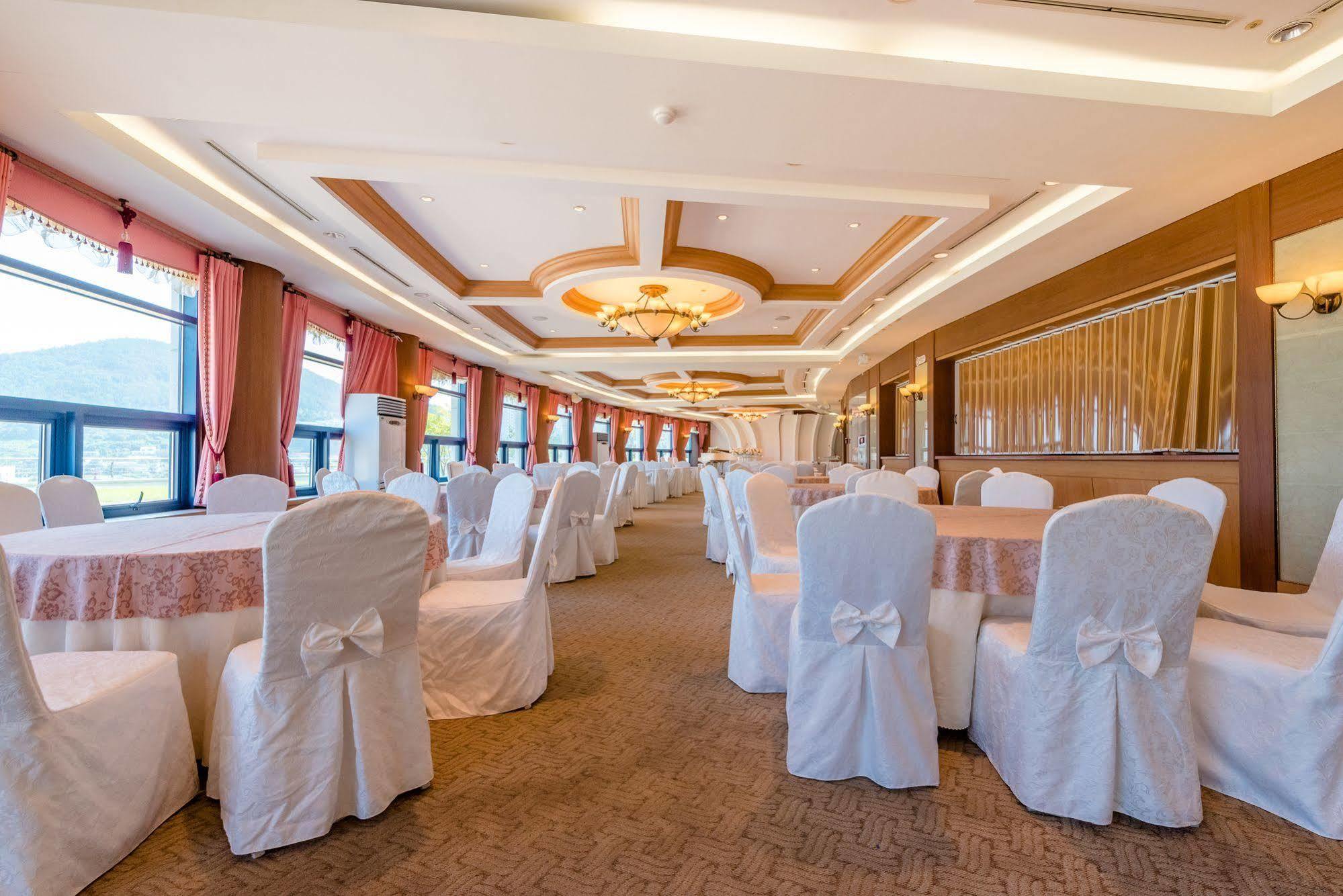 Hotel Homefourest Geoje Extérieur photo
